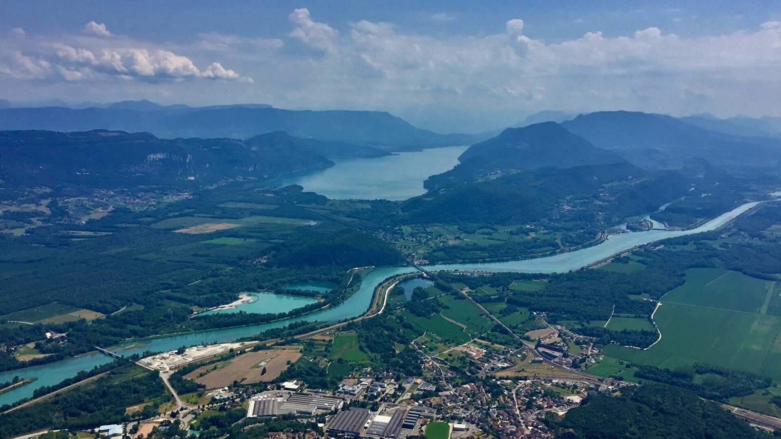 Parcours trail : montée du Grand Colombier depuis Culoz