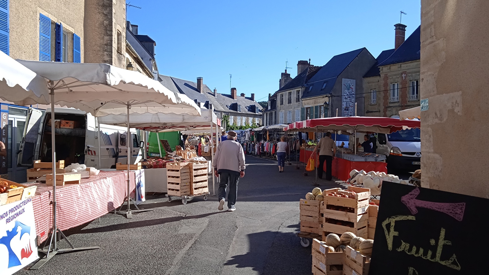 Foire mensuelle de Moulins-Engilbert