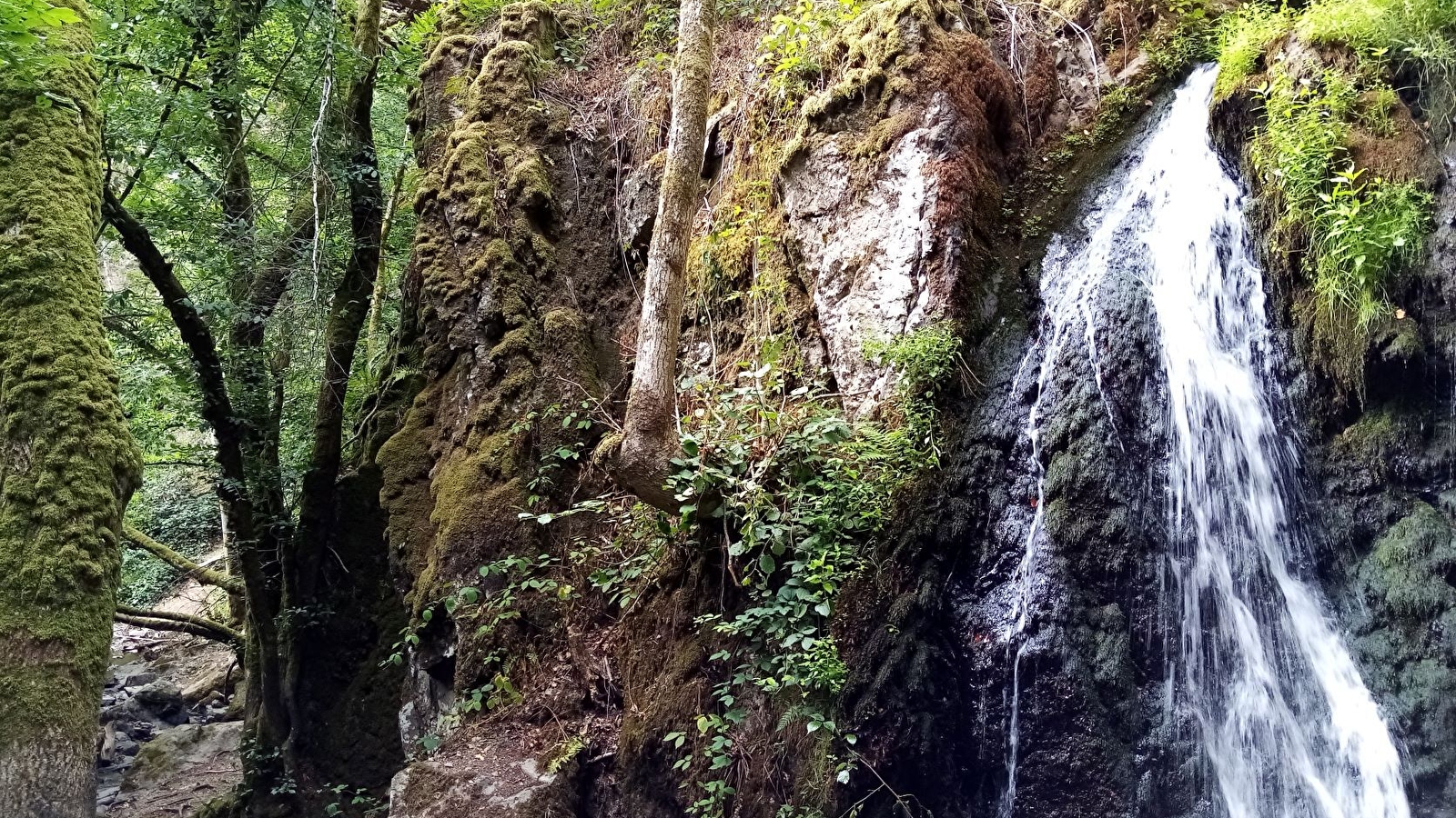 A la découverte de la cascade de la Dragne