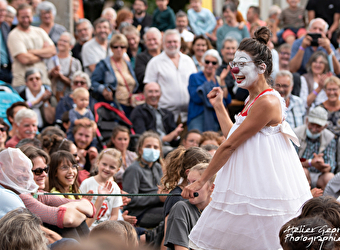 Taingy dans la rue - 