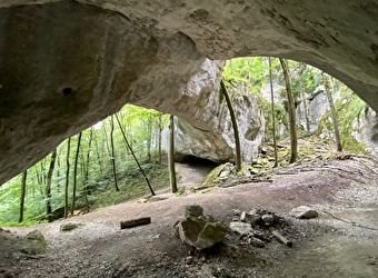 Une fondue à la grotte du Bisontin - 