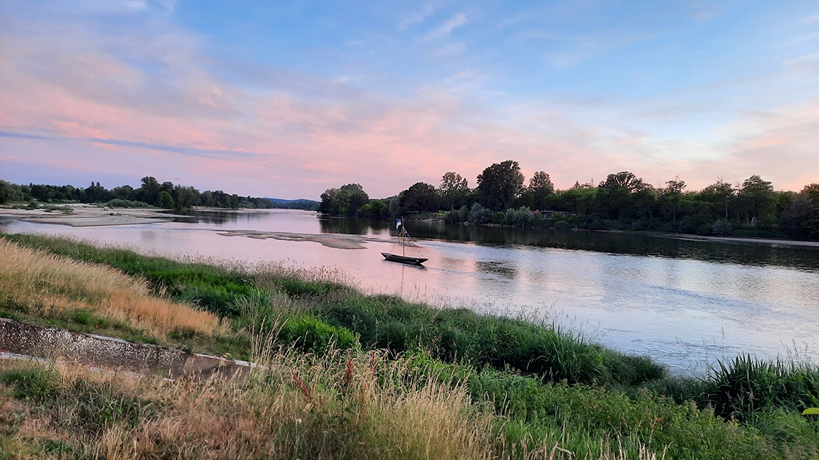 Promenade à Cosne-Cours-sur-Loire