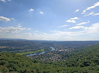 Un pique-nique ou un apéro sur les hauteurs de Montbéliard... - 