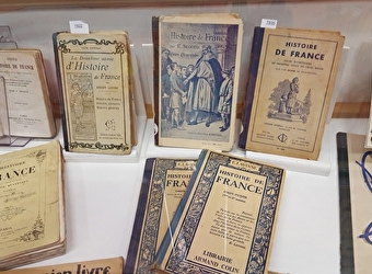 Un petit musée dans une école -