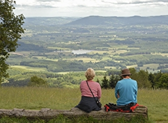 Panorama sur le Mont Beuvray - 