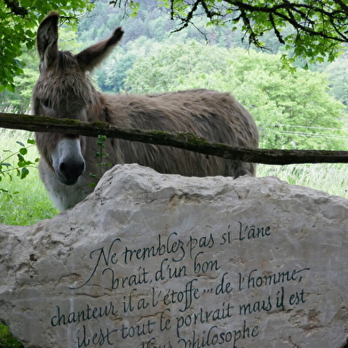 Sentier Mémoire de Pierre