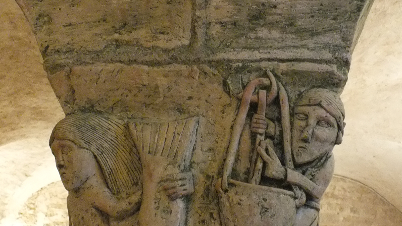 Espace de liberté d'un sculpteur roman
