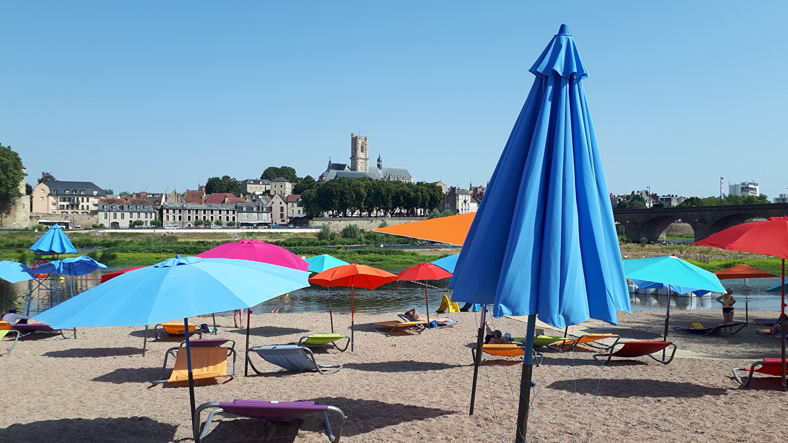 A Nevers comme à la mer