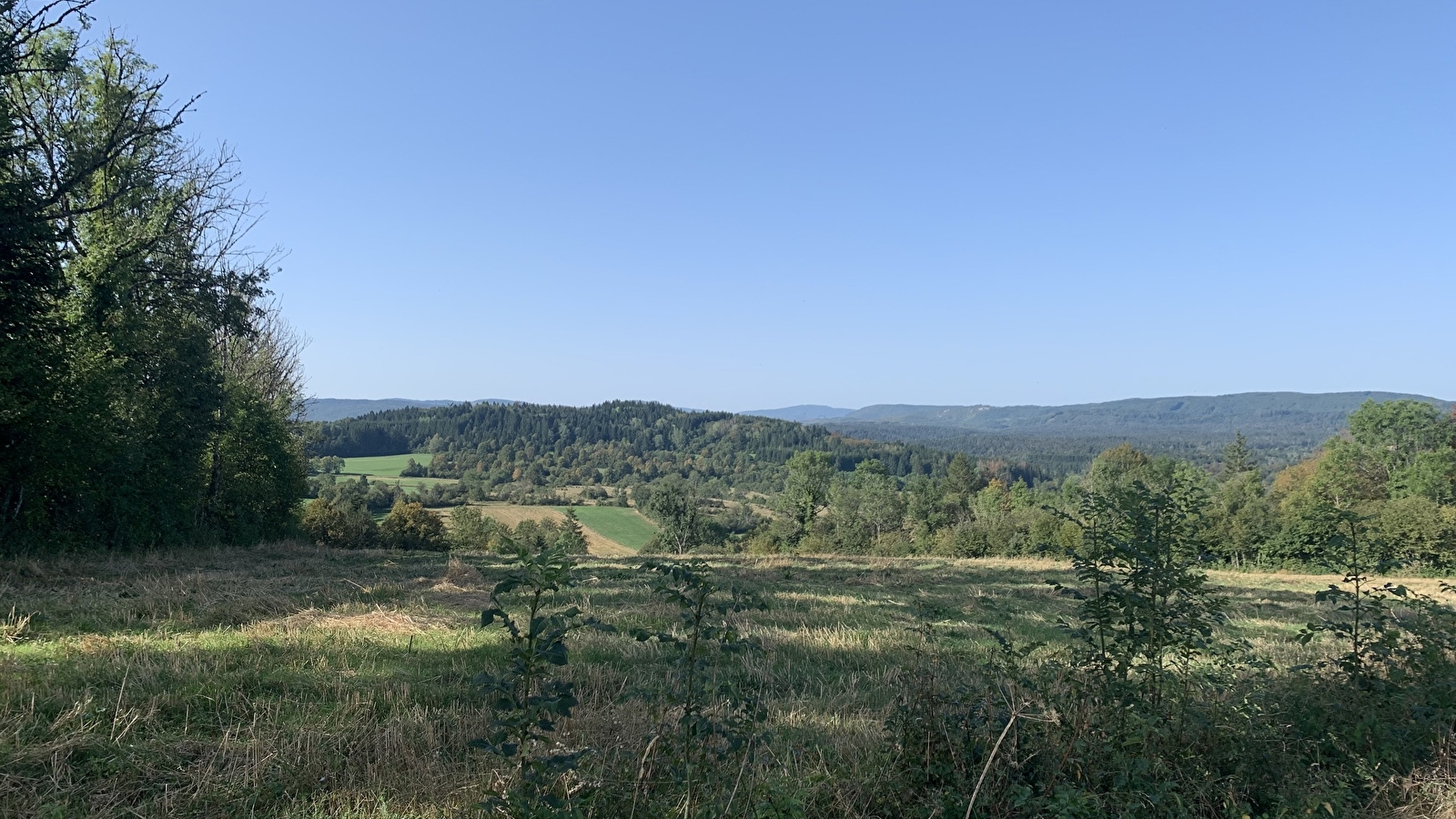 Randonnée - La borne des trois cantons Montflacon