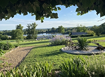 Dîner sous les tilleuls -